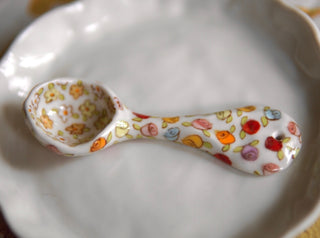 Rainbow Rose Bud & Daisies Spoon